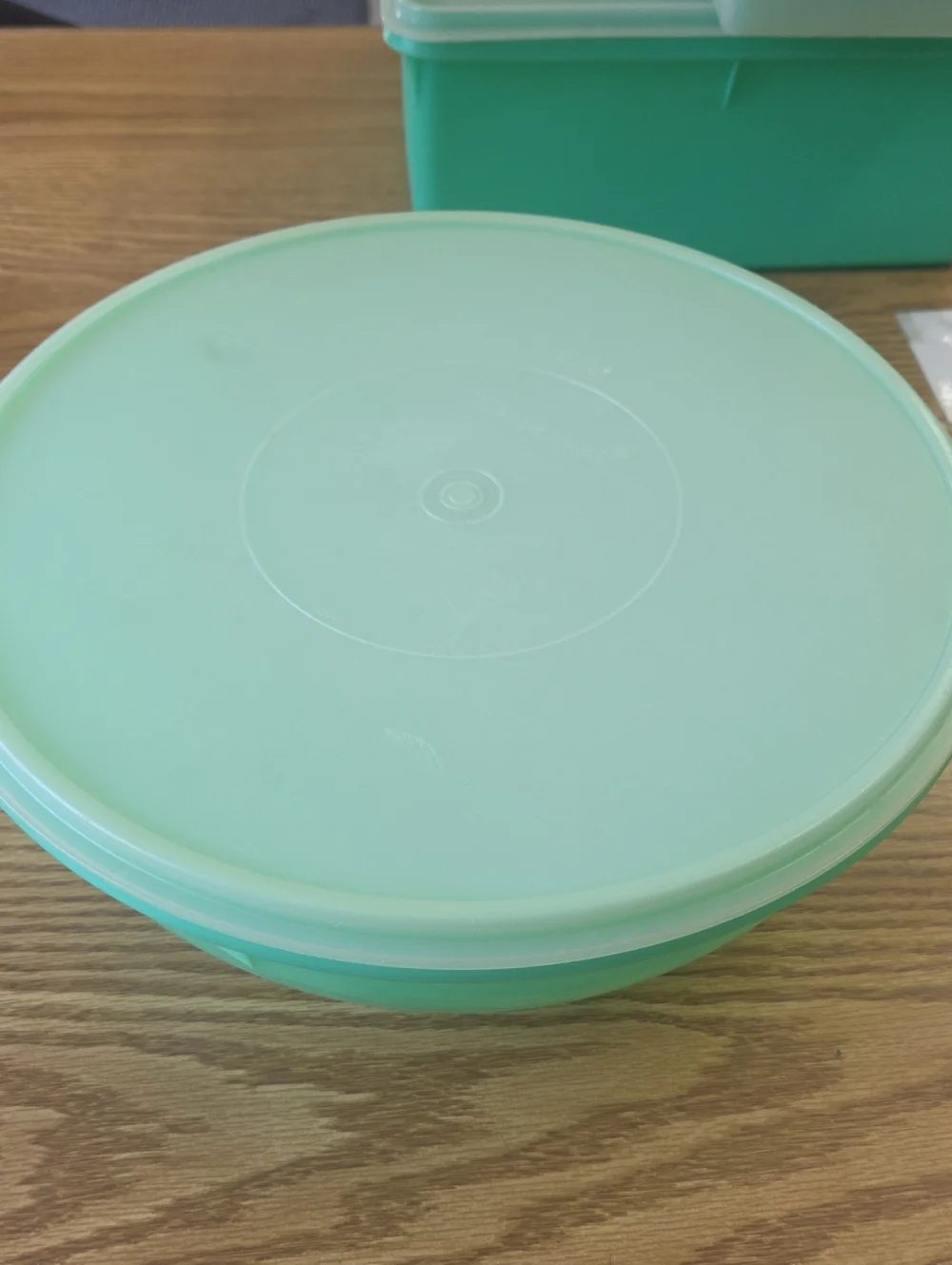 Tupperware 274-5 Jadite Green Fix-N-Mix Bowl With Lid